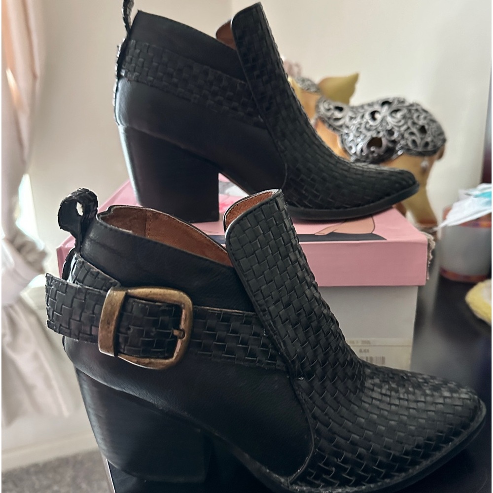 Jeffrey Campbell Robinson Black Bootie